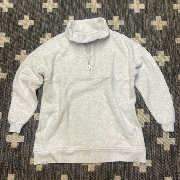 Old Navy Tops - Old Navy Sweatshirt Small Oatmeal Color